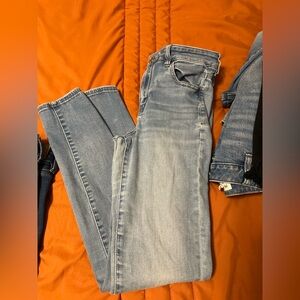 American Eagle Outfitters Light Blue Skinny Jeans